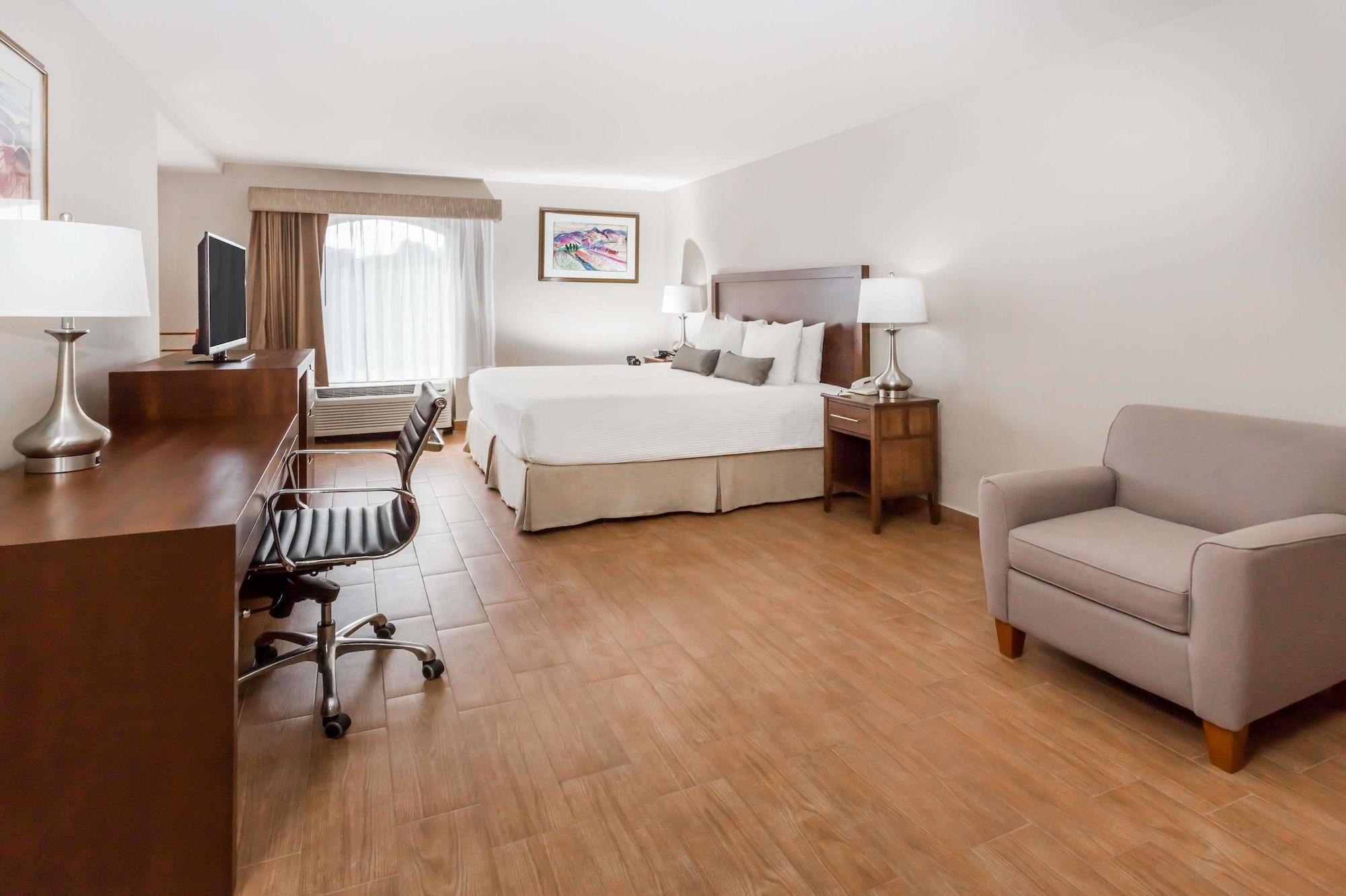 Hotel Baymont By Wyndham Lázaro Cárdenas